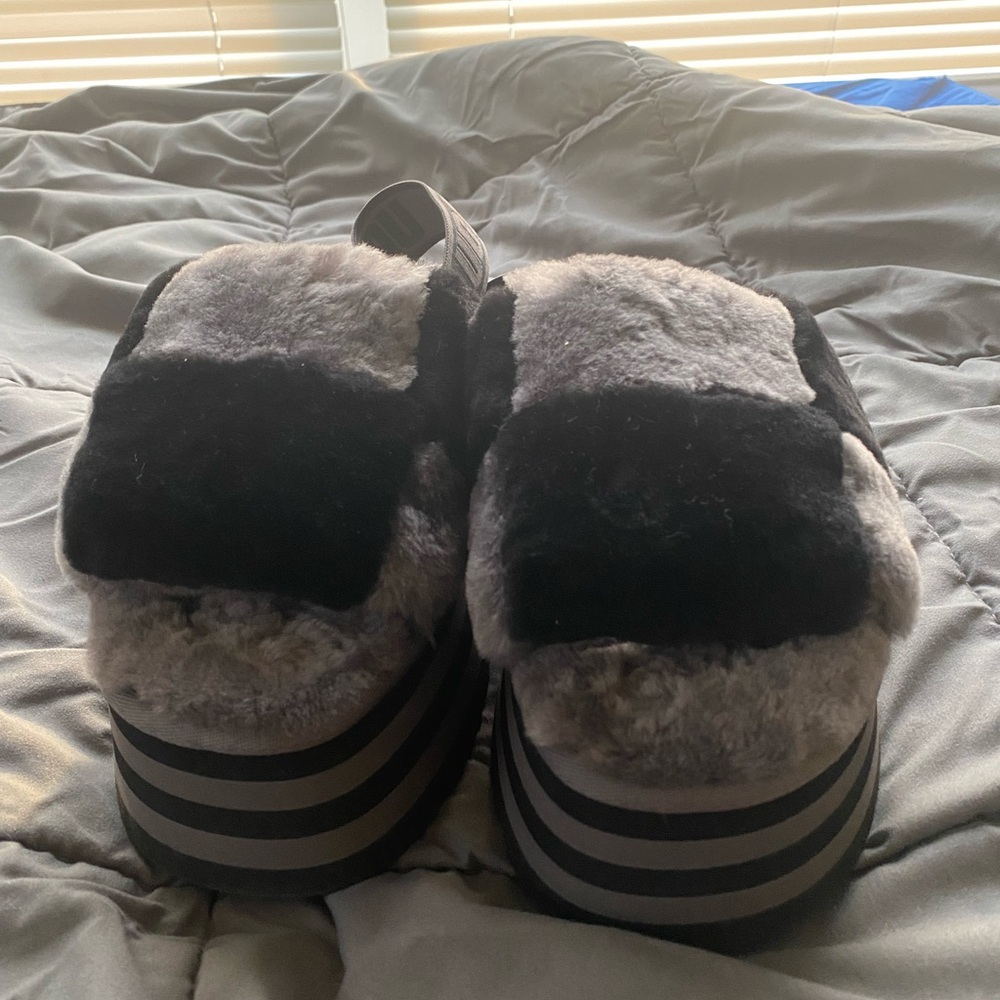 UGG Black and Gray Cozy Socks